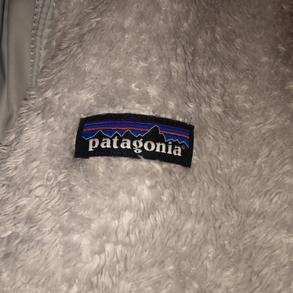 Patagonia zippullover short sleeve. Great worn with a long sleeve tee underneath